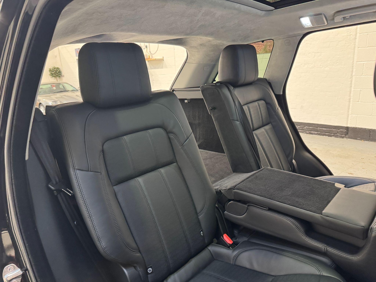 Used Land Rover Range Rover Sport 2018 for sale - 76700990: Photo 79