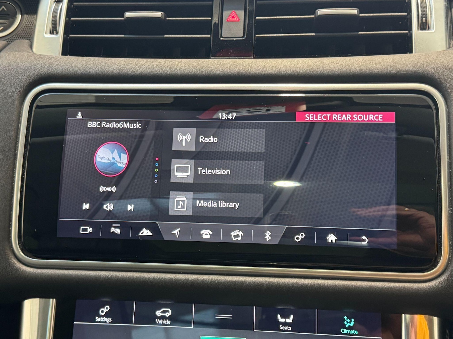 Used Land Rover Range Rover Sport 2018 for sale - 76700990: Photo 93