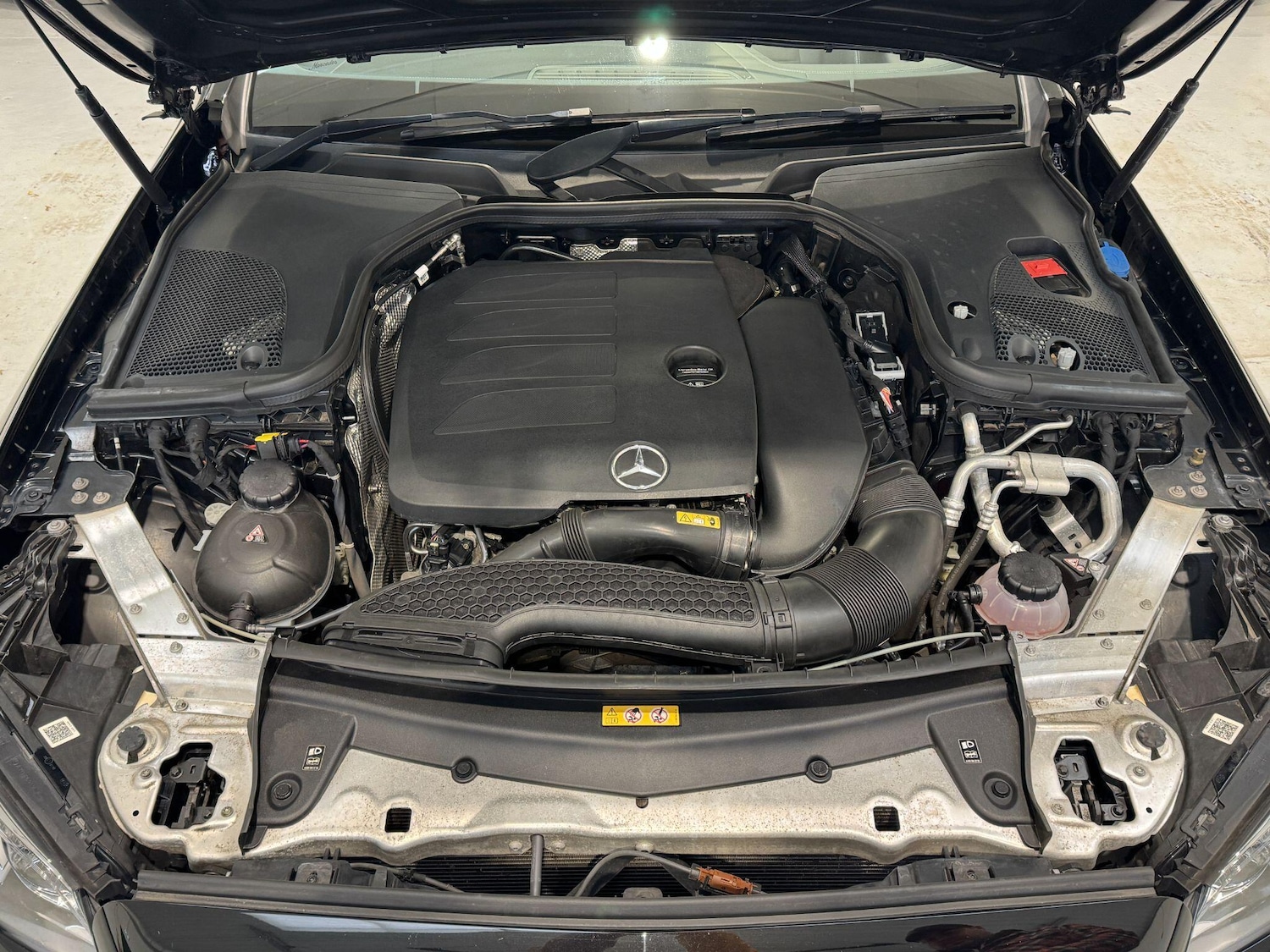 Used Mercedes-Benz E Class for sale - 77120437: Photo 33