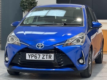Used Toyota Yaris 2017 for sale - 79520320: Photo