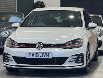 Used Volkswagen Golf 2019 for sale - 77305004: Photo