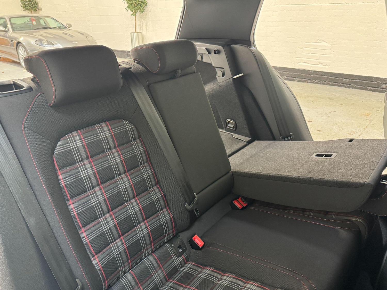 Used Volkswagen Golf for sale - 77305004: Photo 73