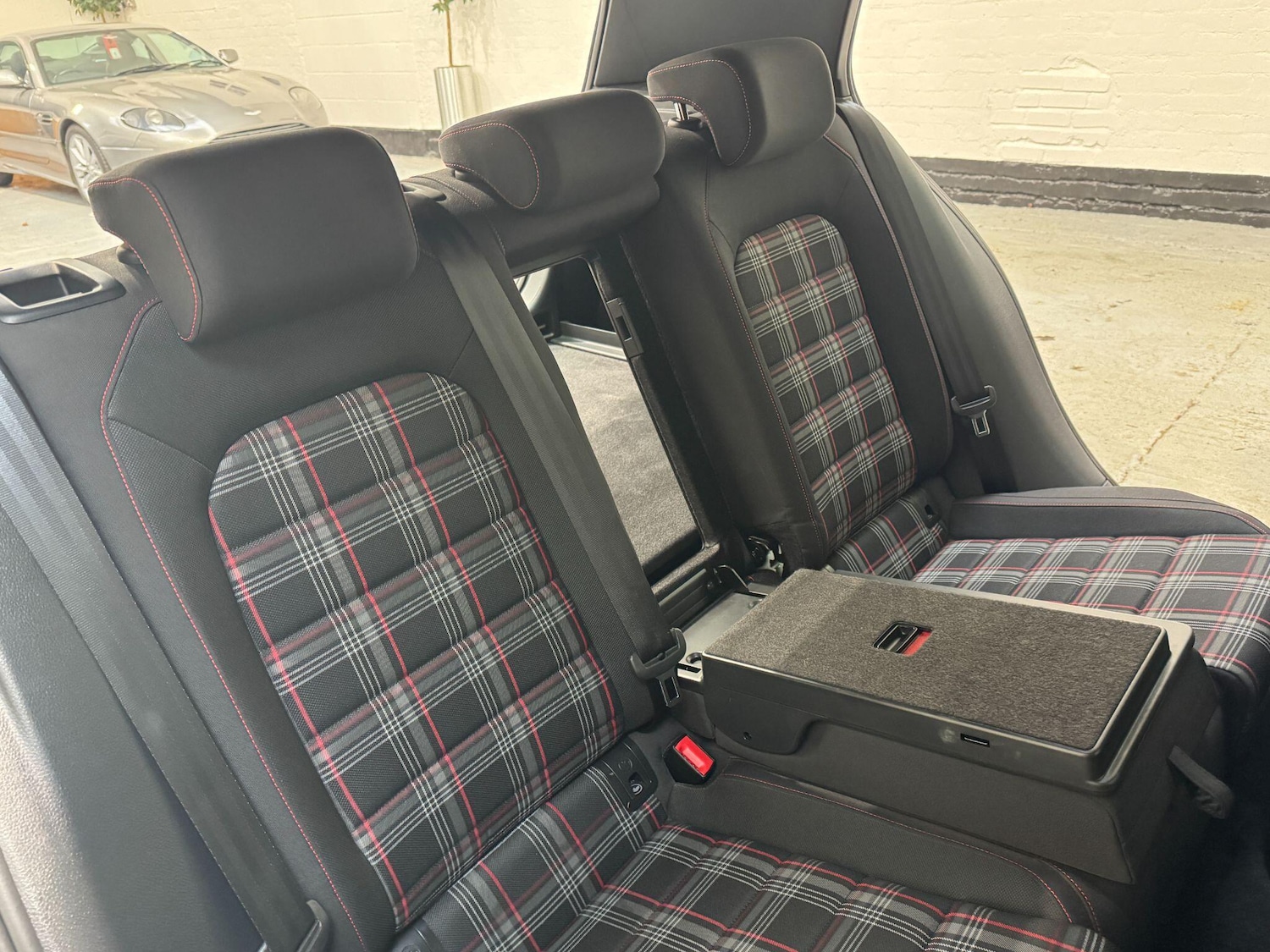 Used Volkswagen Golf for sale - 77305004: Photo 75