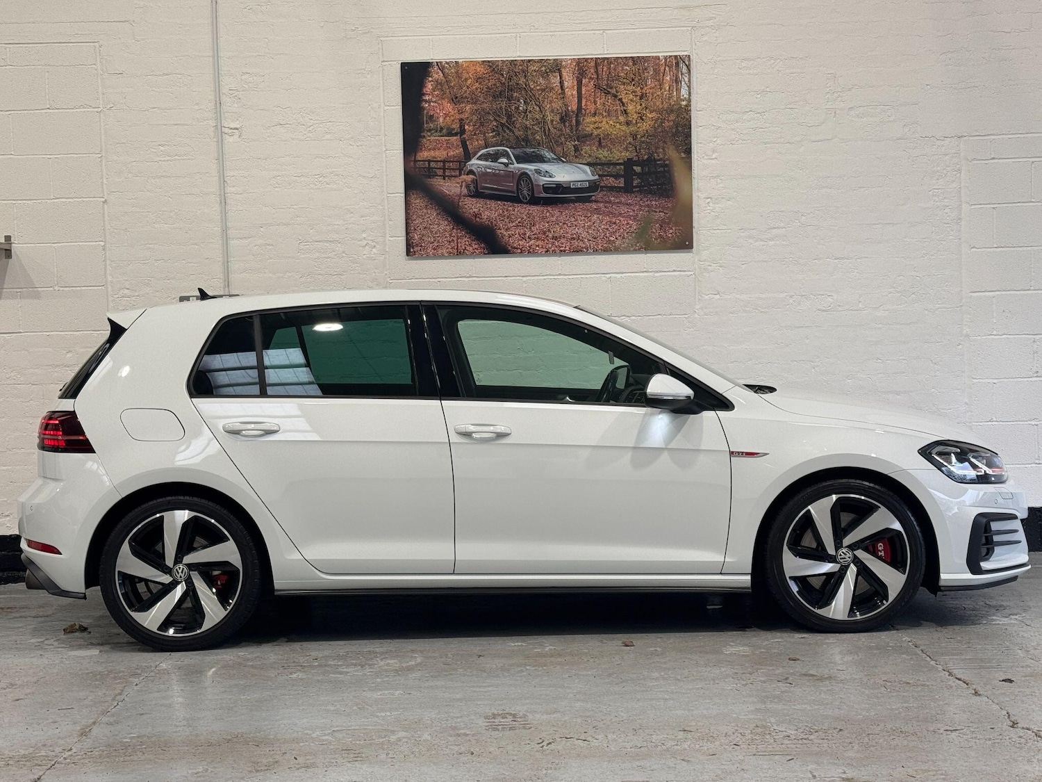 Used Volkswagen Golf for sale - 77305004: Photo 8