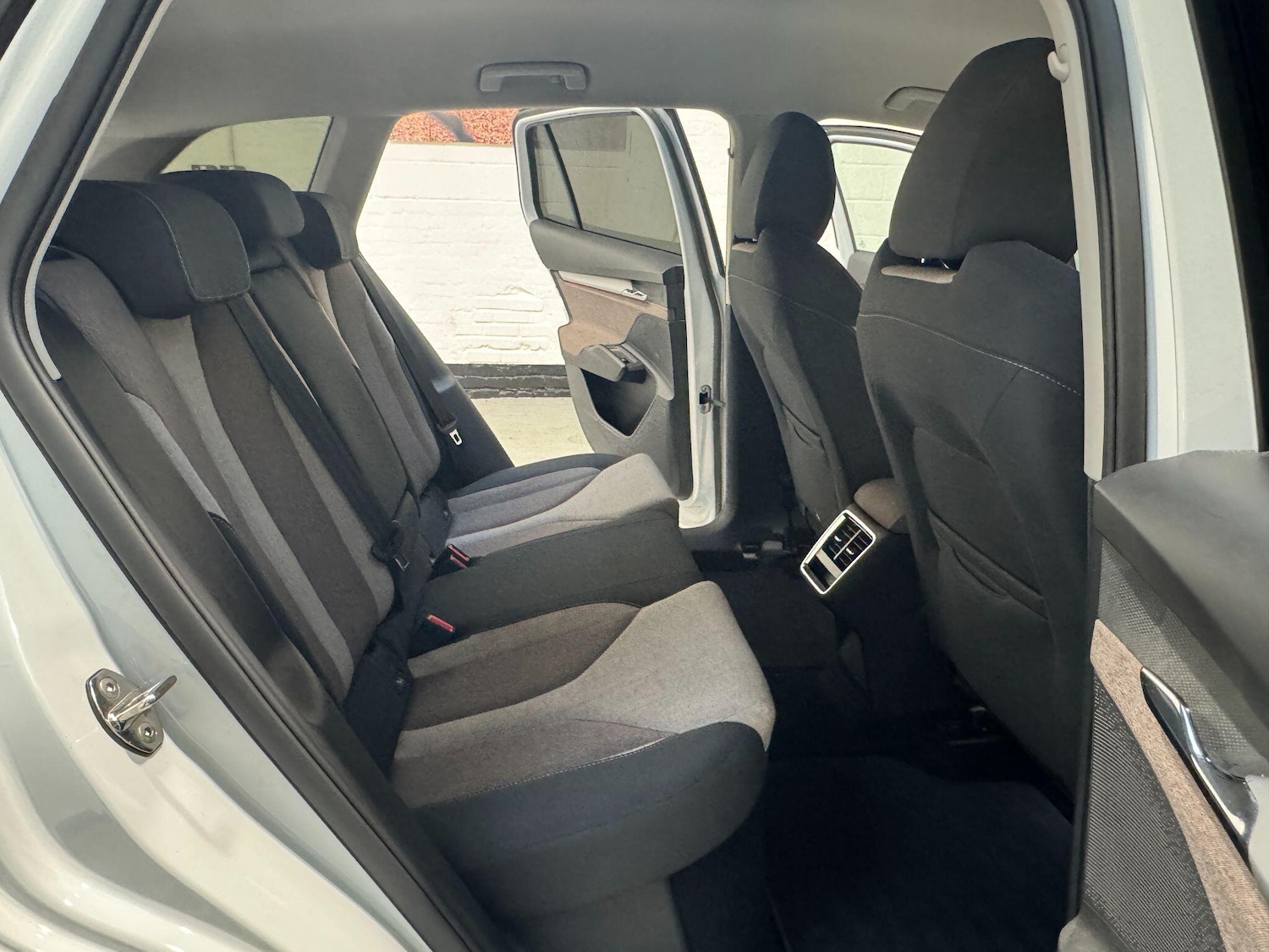 Used Skoda Enyaq 2023 for sale - 77753831: Photo 59