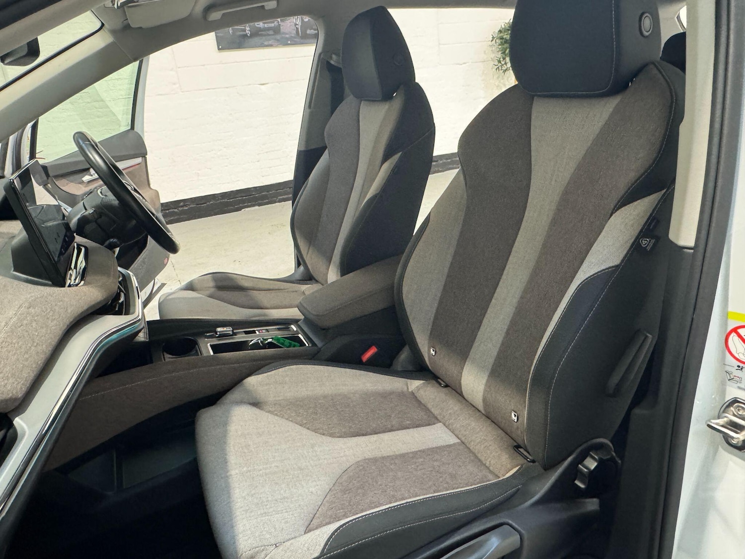 Used Skoda Enyaq 2023 for sale - 77753831: Photo 61