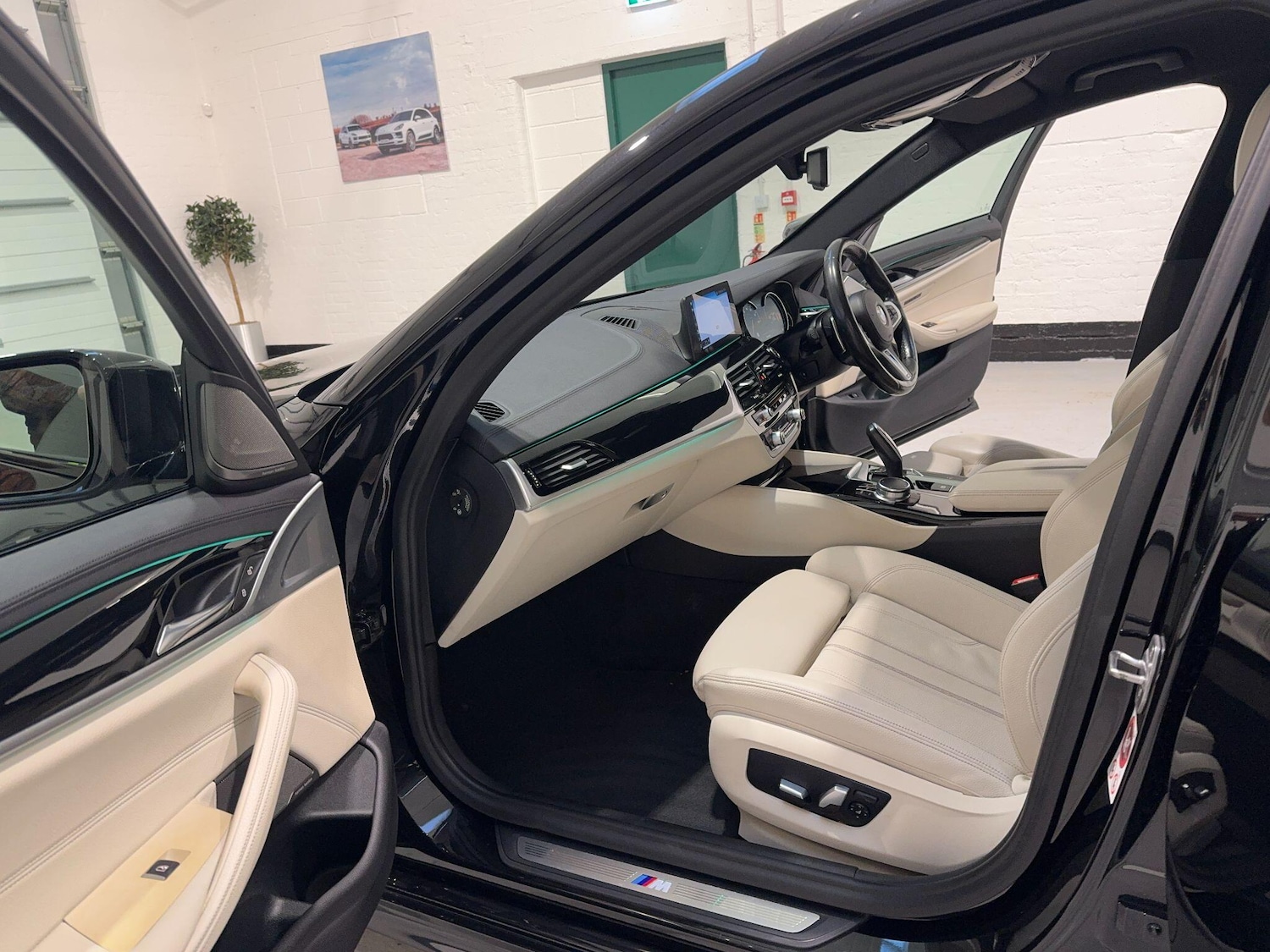 Used BMW 5 Series for sale - 77754159: Photo 60