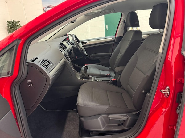Used Volkswagen Golf 2015 for sale - 76214475: Photo 40