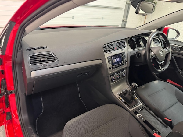 Used Volkswagen Golf 2015 for sale - 76214475: Photo 41
