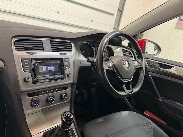 Used Volkswagen Golf 2015 for sale - 76214475: Photo 42