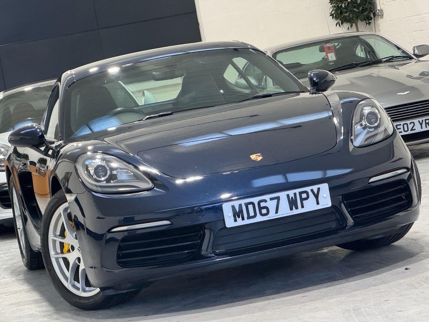 Used Porsche Cayman 2017 for sale - 77120547: Photo 1