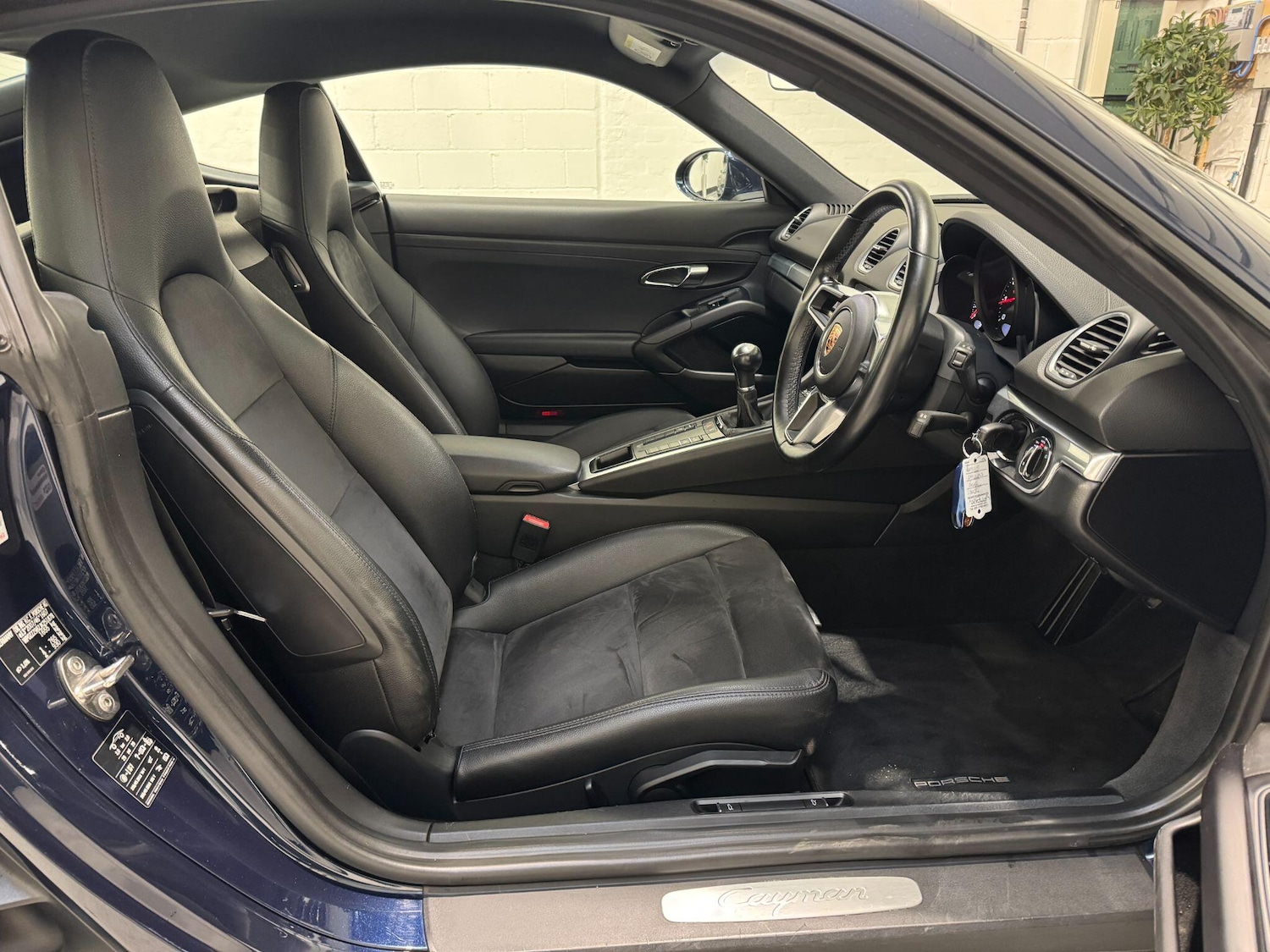 Used Porsche Cayman 2017 for sale - 77120547: Photo 19