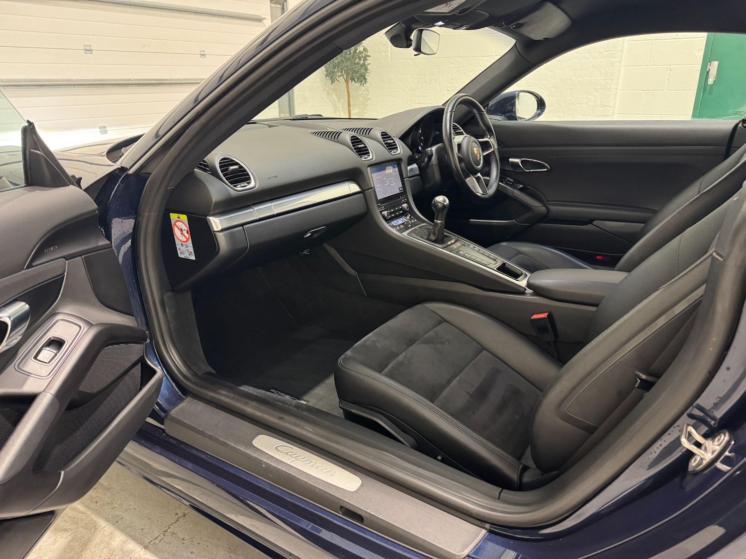 Used Porsche Cayman 2017 for sale - 77120547: Photo 49