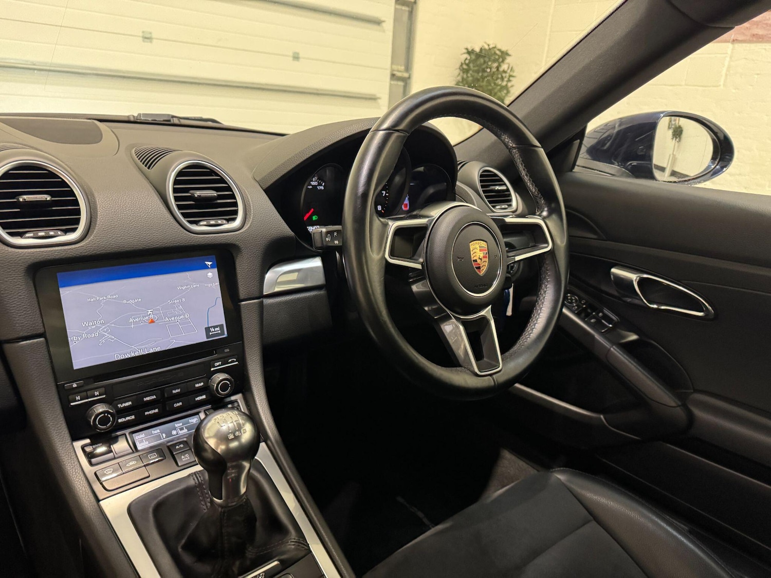 Used Porsche Cayman 2017 for sale - 77120547: Photo 51