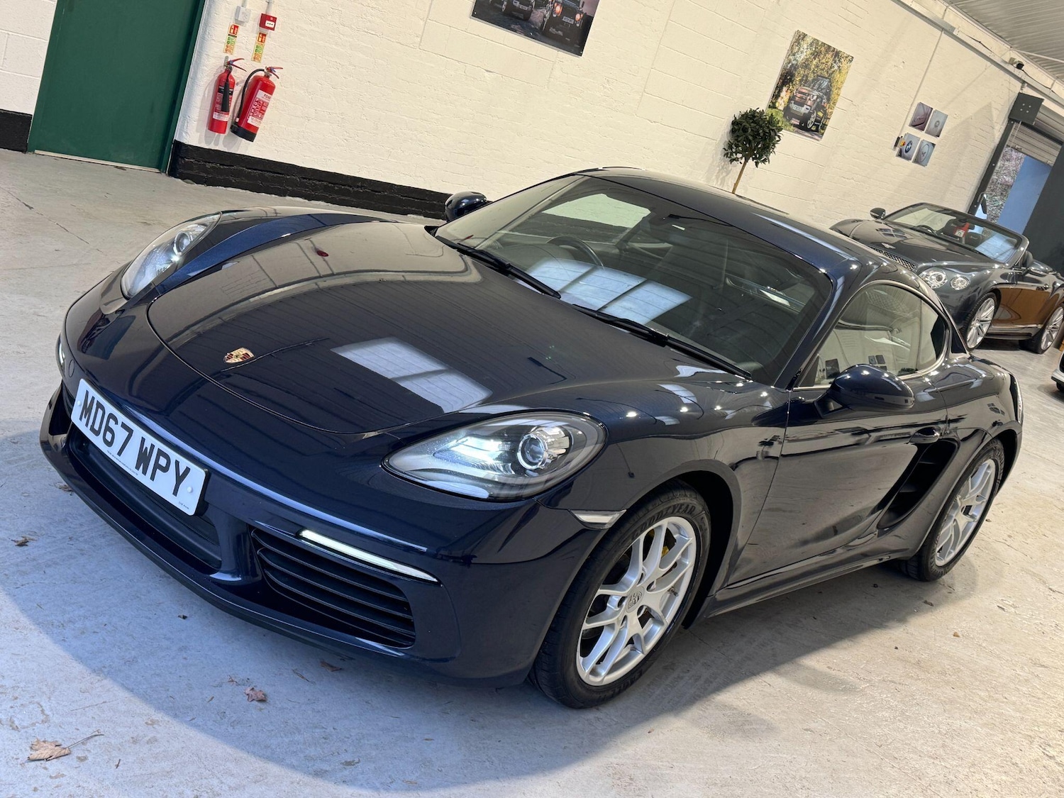 Used Porsche Cayman 2017 for sale - 77120547: Photo 74
