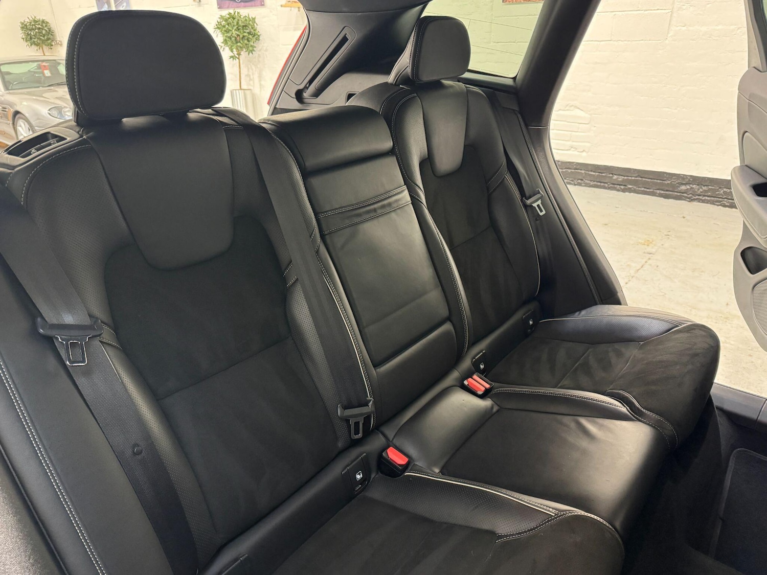 Used Volvo XC60 2018 for sale - 77156584: Photo 59