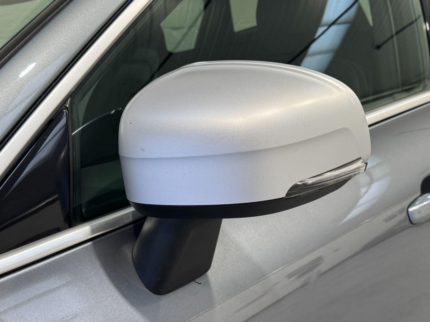 Used Volvo XC60 2018 for sale - 77156584: Photo 68