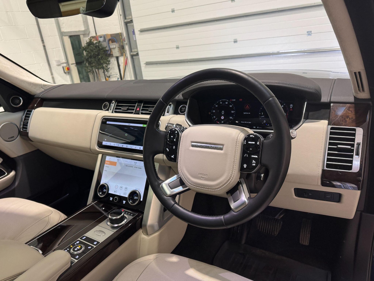 Used Land Rover Range Rover 2019 for sale - 76926944: Photo 14