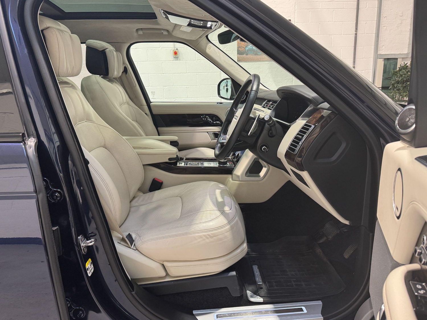 Used Land Rover Range Rover 2019 for sale - 76926944: Photo 16