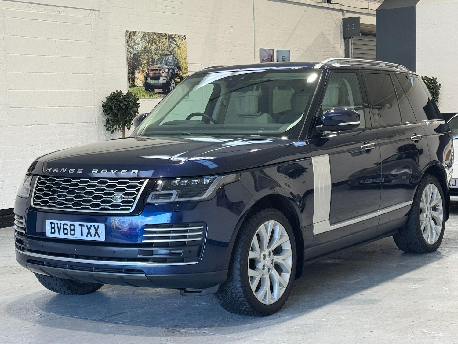 Used Land Rover Range Rover 2019 for sale - 76926944: Photo 3