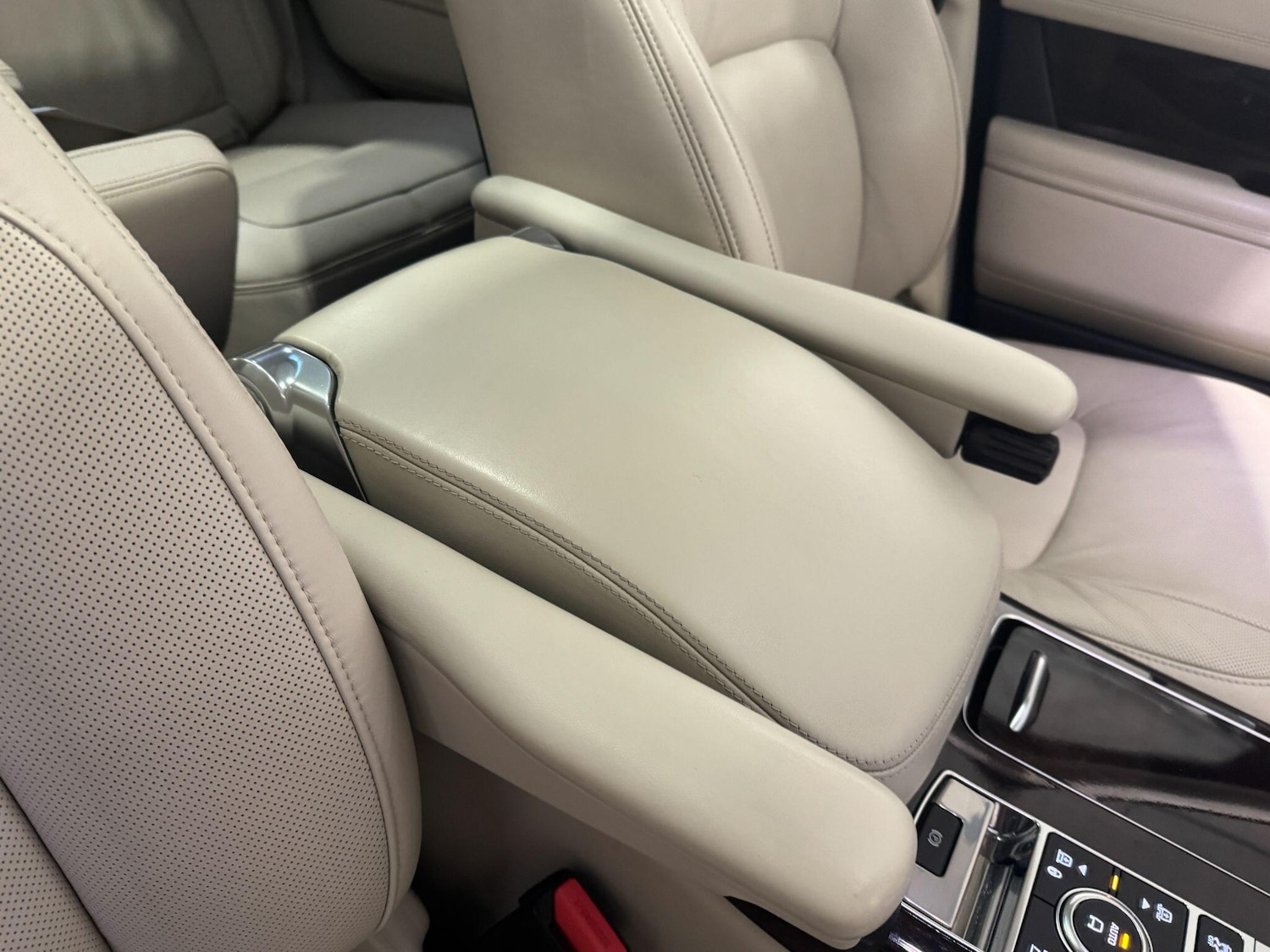 Used Land Rover Range Rover 2019 for sale - 76926944: Photo 55