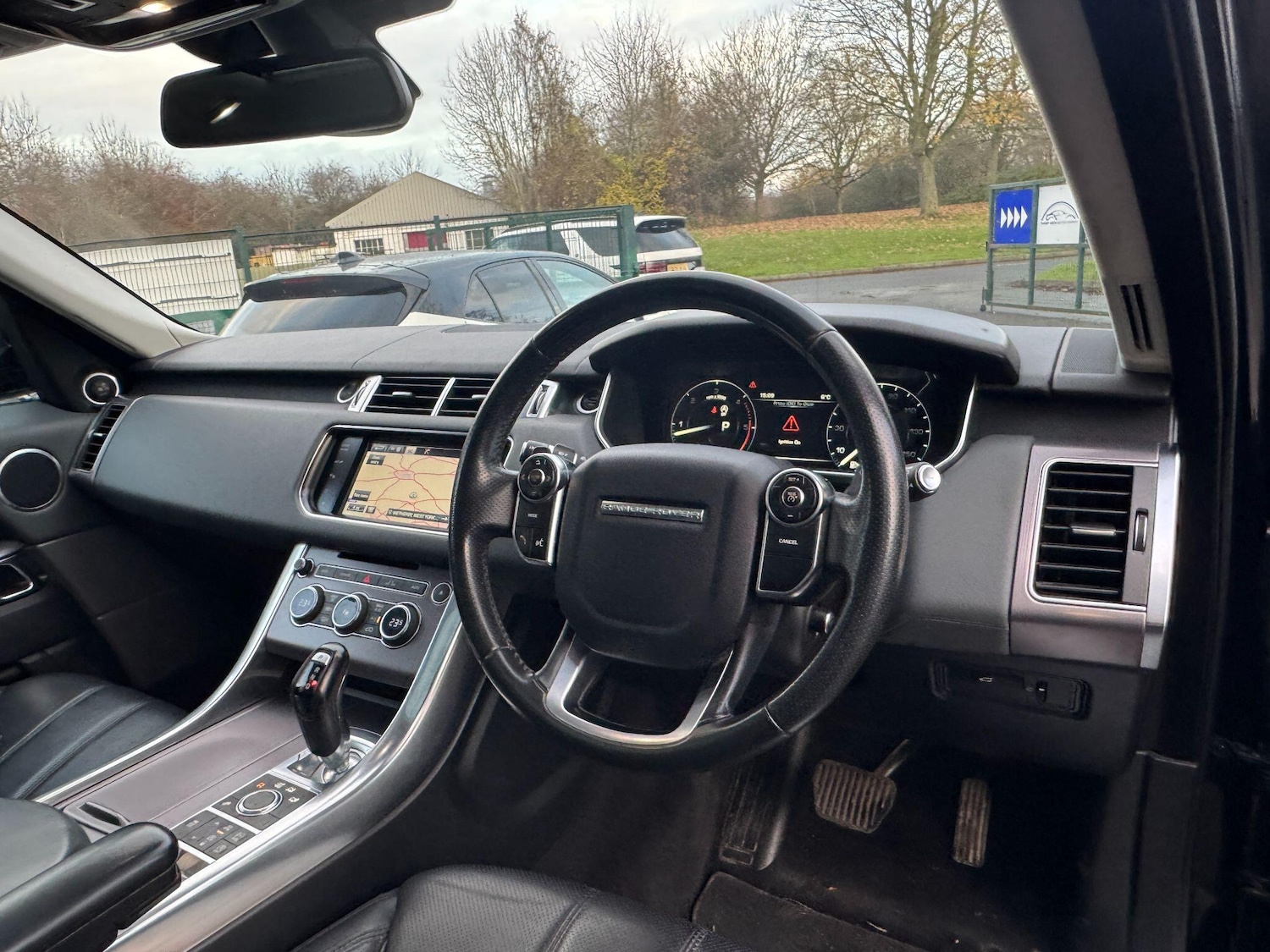 Used Land Rover Range Rover Sport 2015 for sale - 76667055: Photo 14