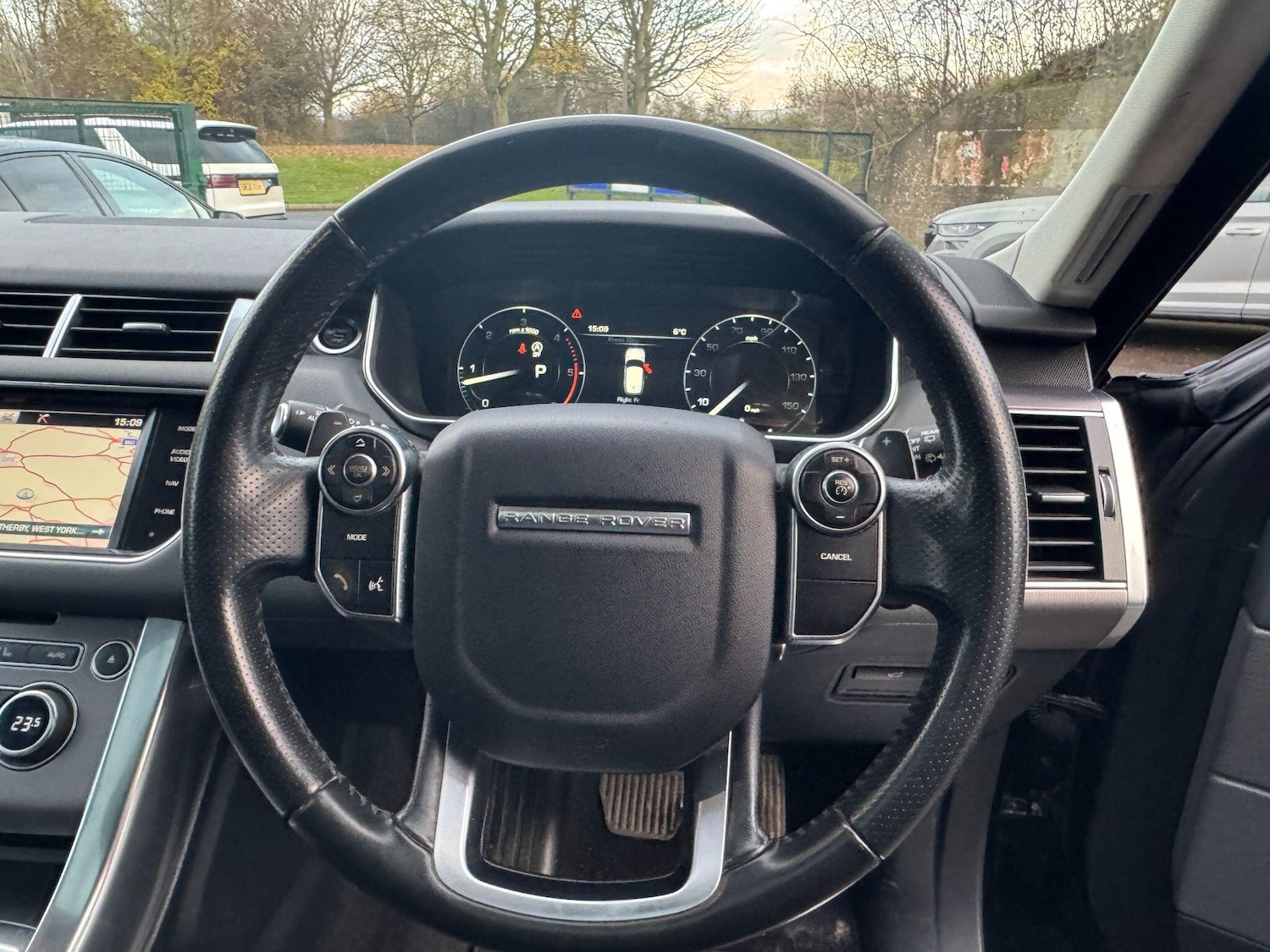 Used Land Rover Range Rover Sport 2015 for sale - 76667055: Photo 24