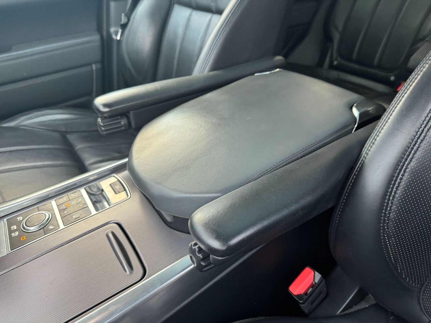 Used Land Rover Range Rover Sport 2015 for sale - 76667055: Photo 36