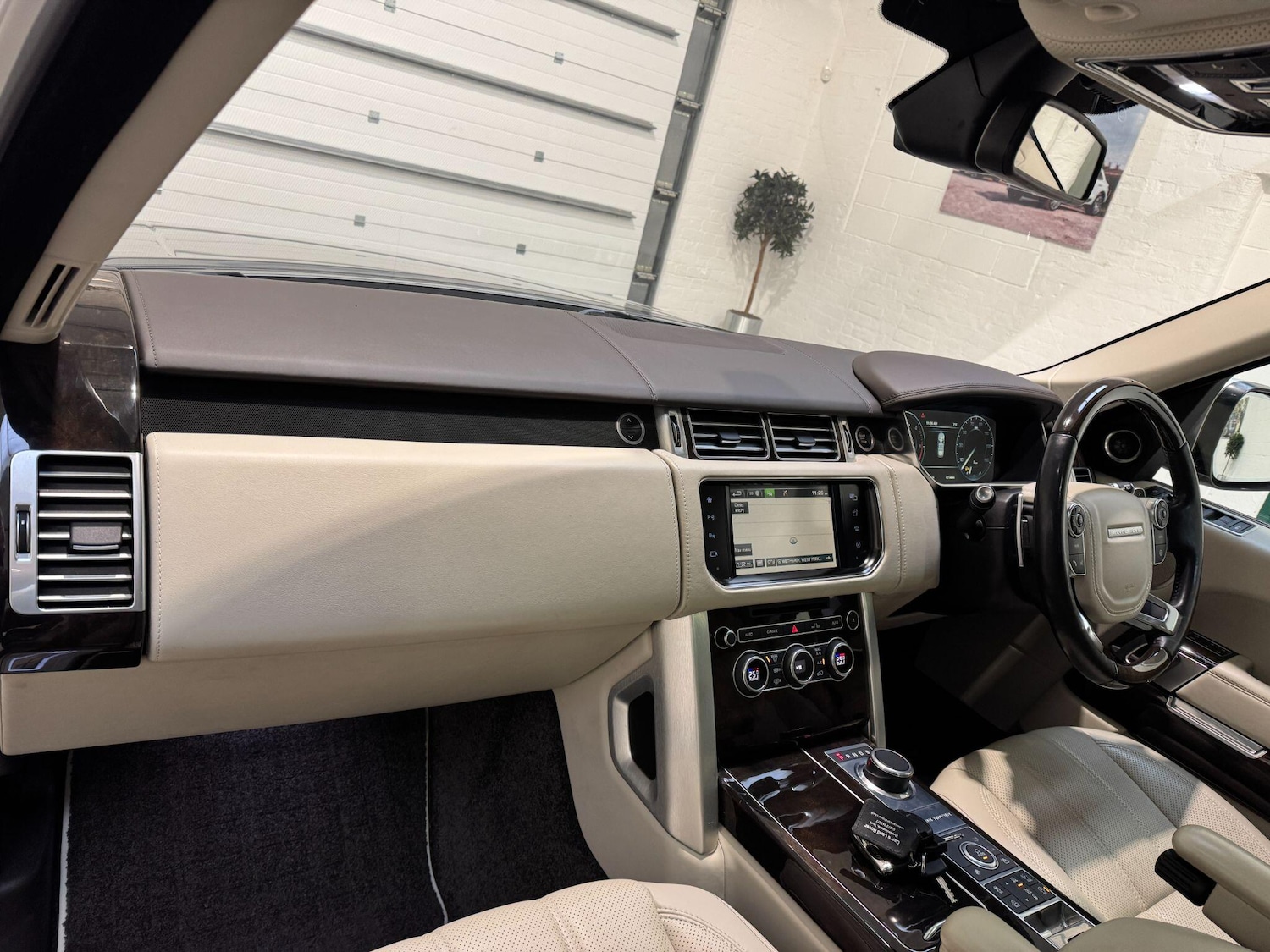 Used Land Rover Range Rover 2016 for sale - 77305171: Photo 40