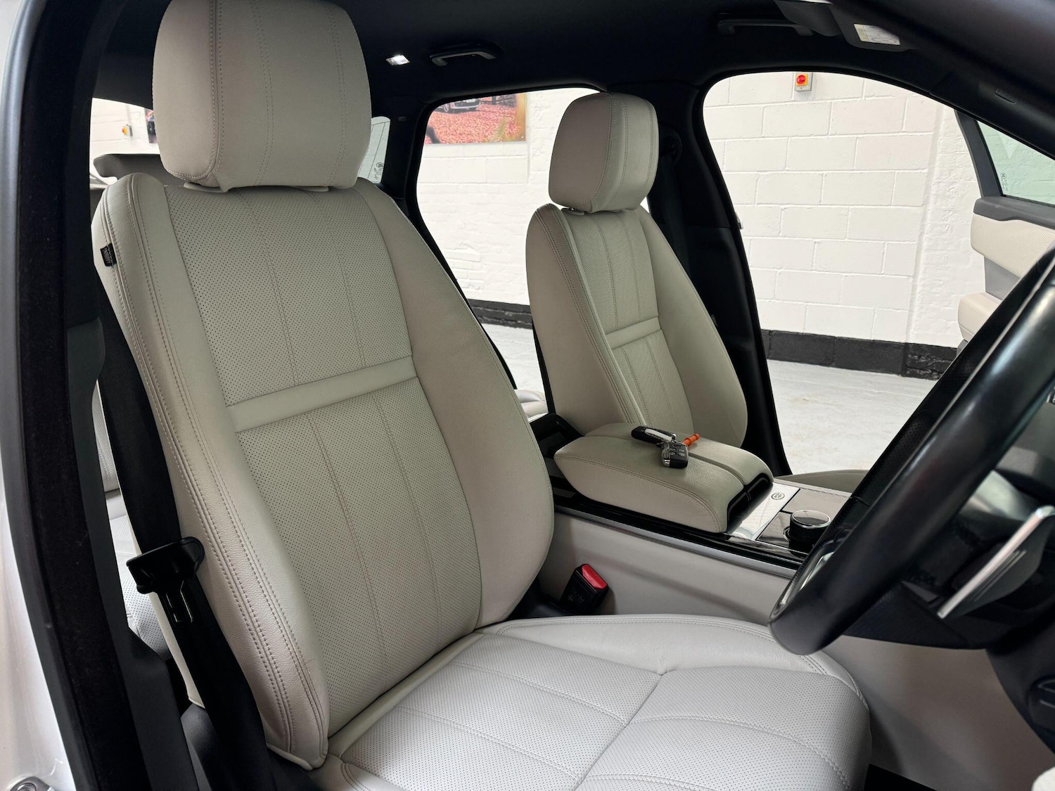 Used Land Rover Range Rover Velar 2018 for sale - 77645809: Photo 18