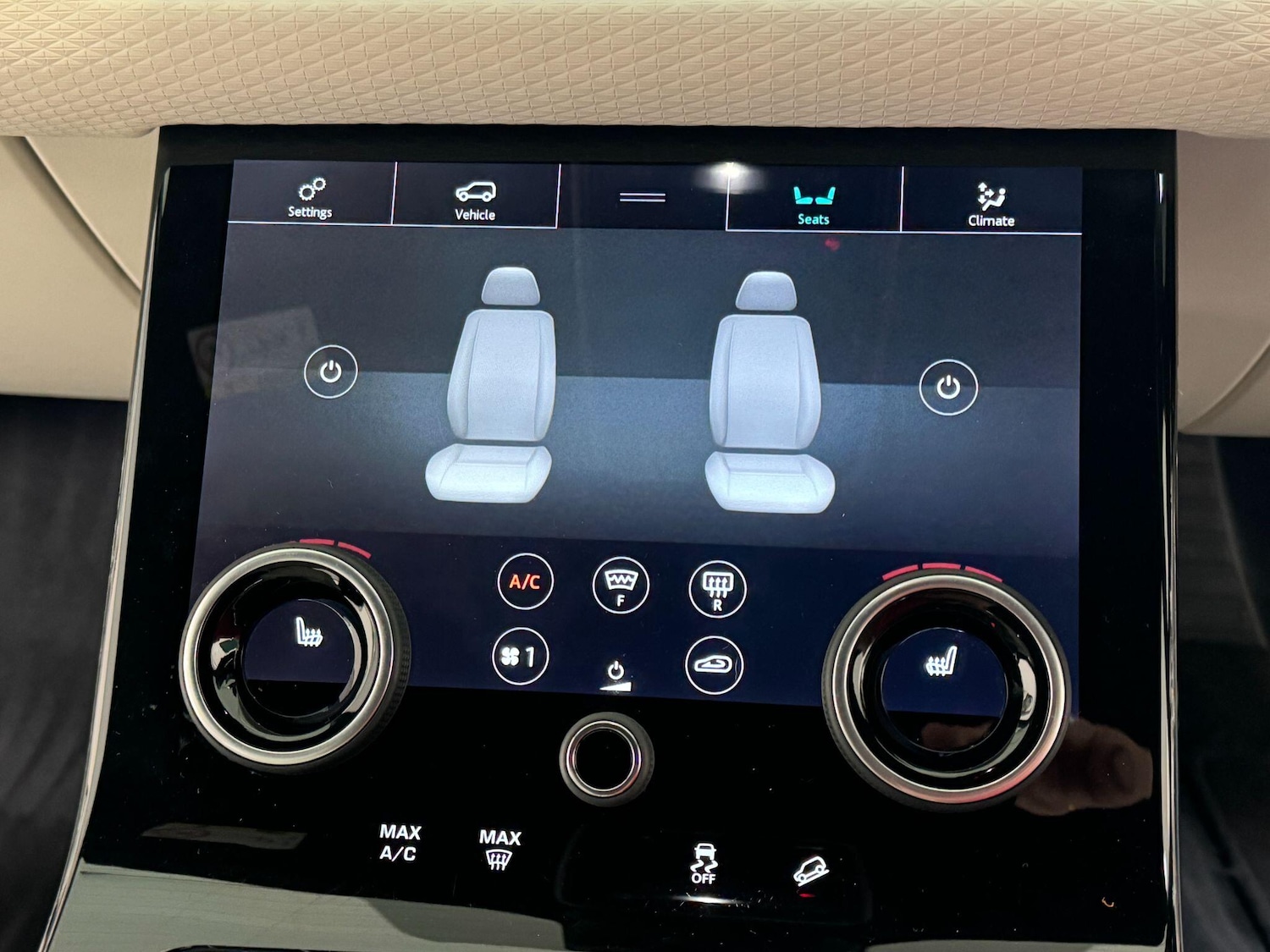 Used Land Rover Range Rover Velar 2018 for sale - 77645809: Photo 42