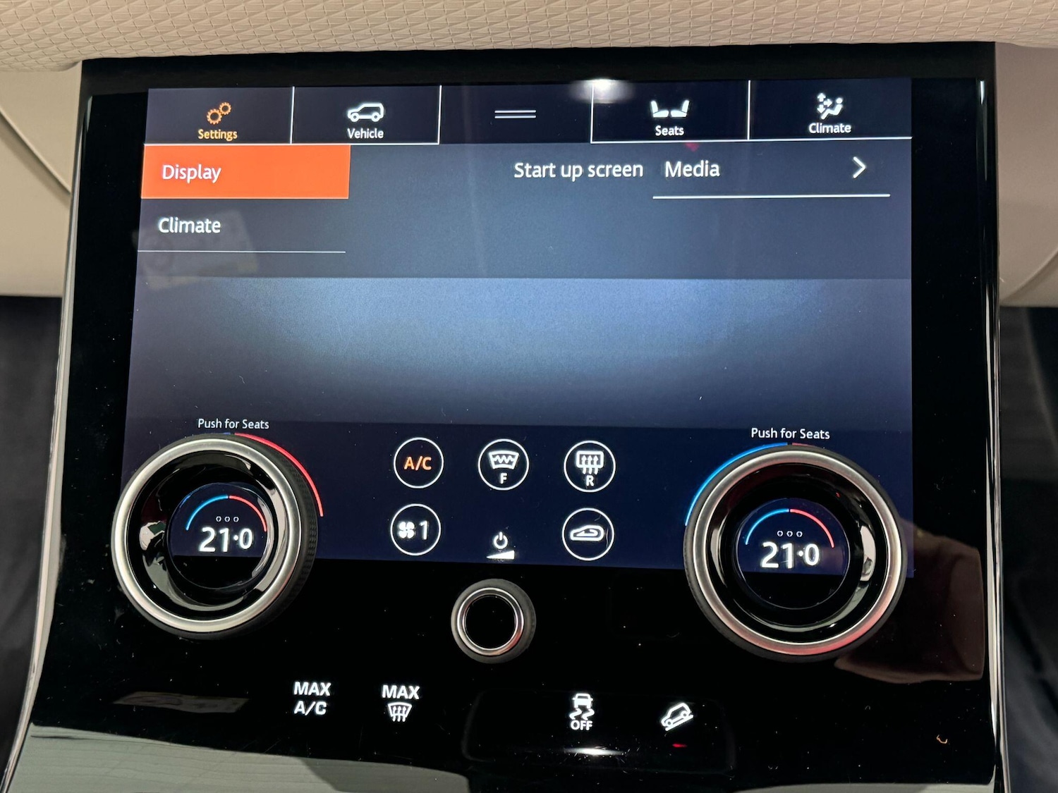 Used Land Rover Range Rover Velar 2018 for sale - 77645809: Photo 45