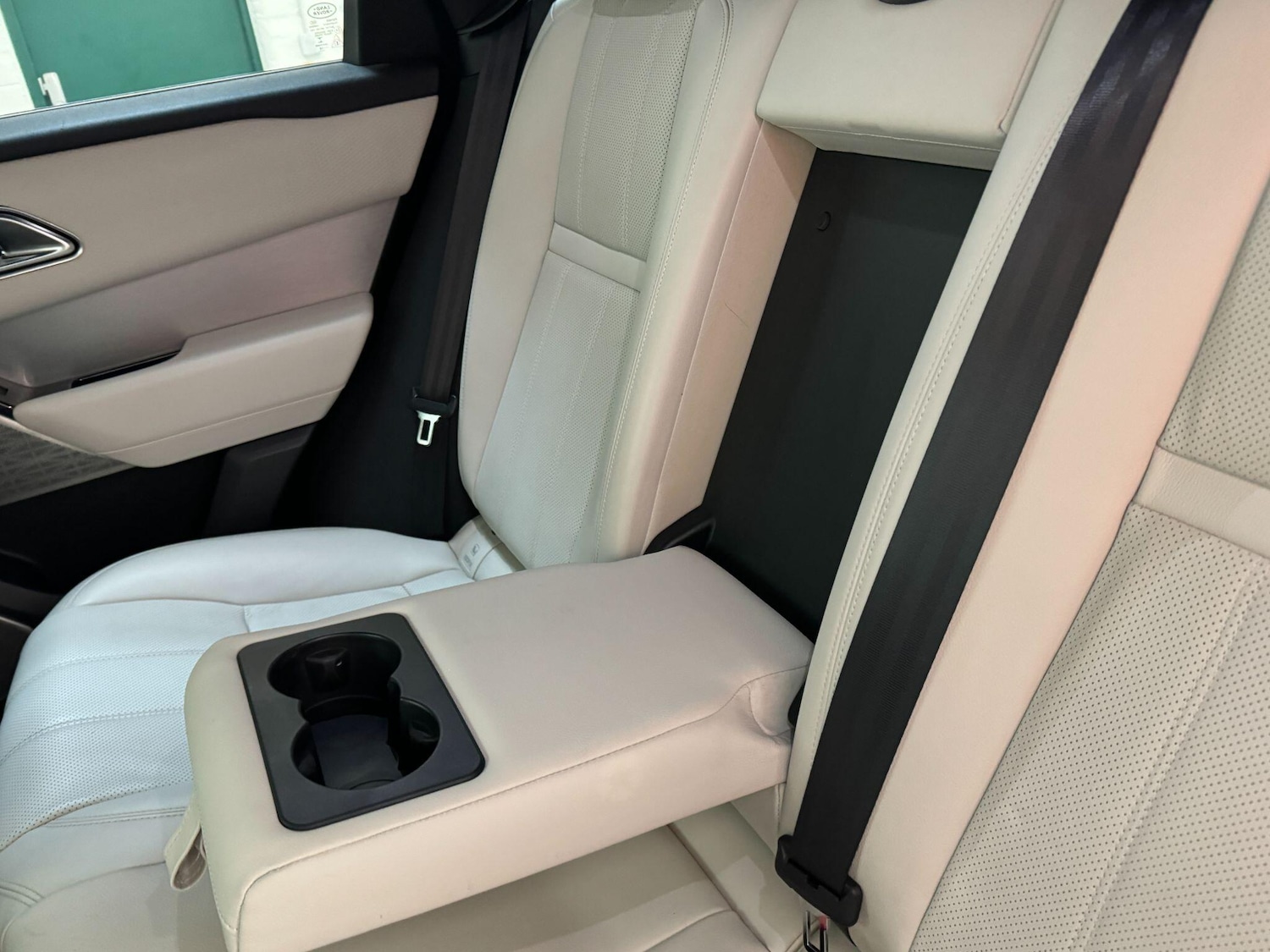 Used Land Rover Range Rover Velar 2018 for sale - 77645809: Photo 82