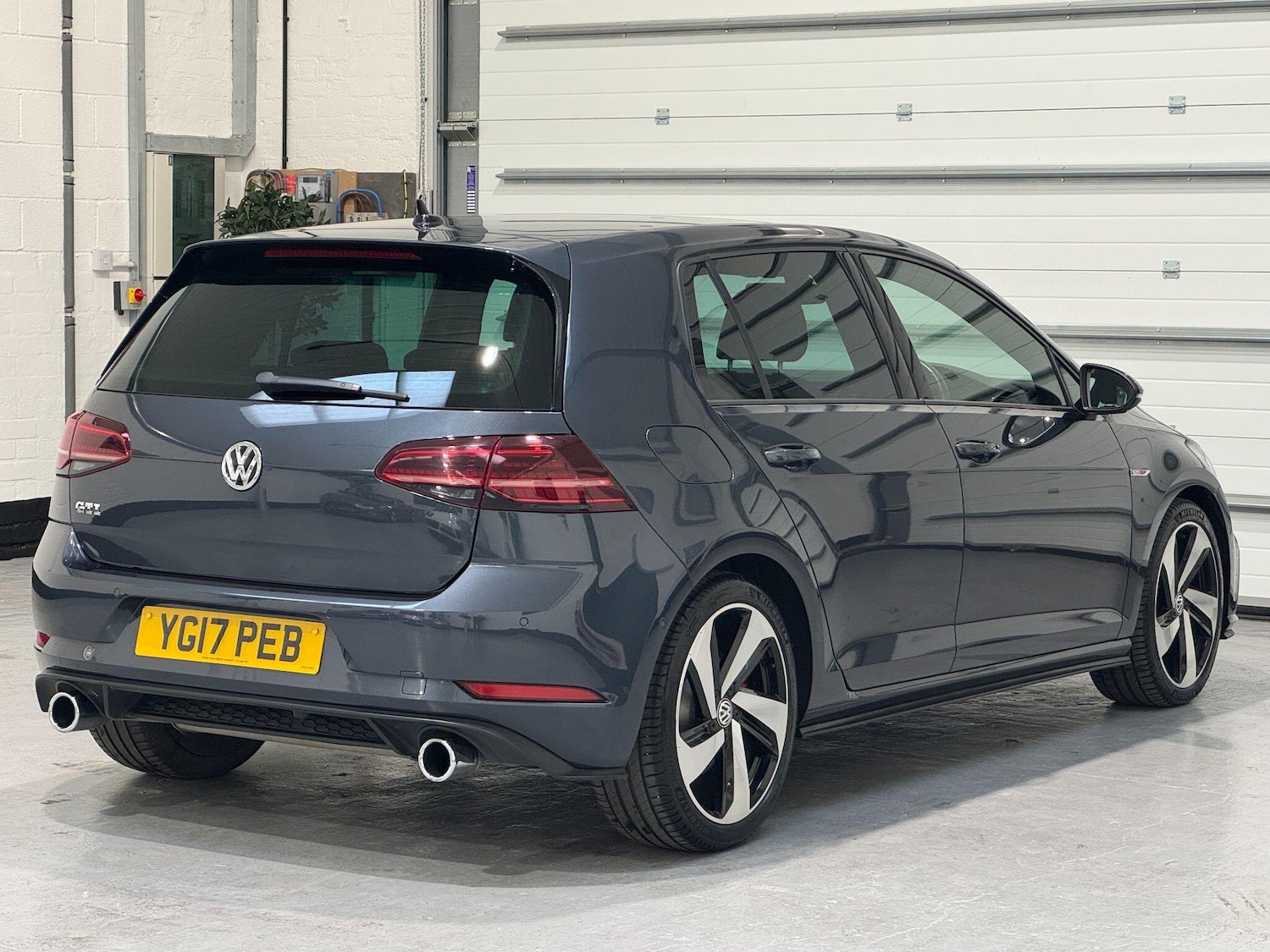 Used Volkswagen Golf 2017 for sale - 76388282: Photo 11