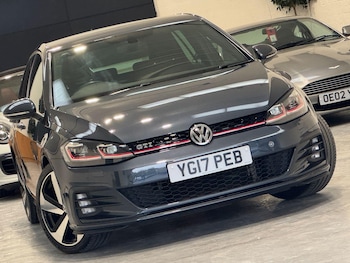 Used Volkswagen Golf 2017 for sale - 76388282: Photo