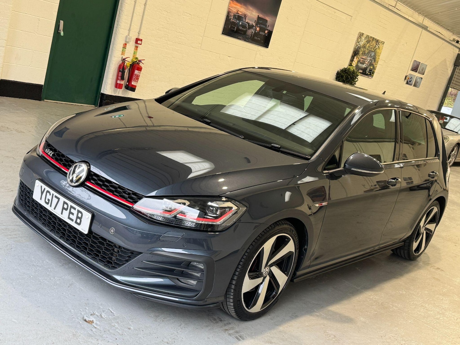 Used Volkswagen Golf 2017 for sale - 76388282: Photo 26