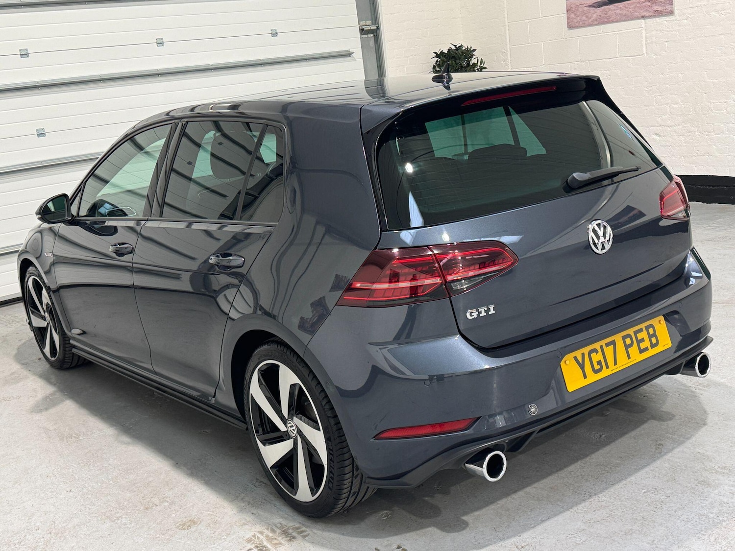 Used Volkswagen Golf 2017 for sale - 76388282: Photo 29