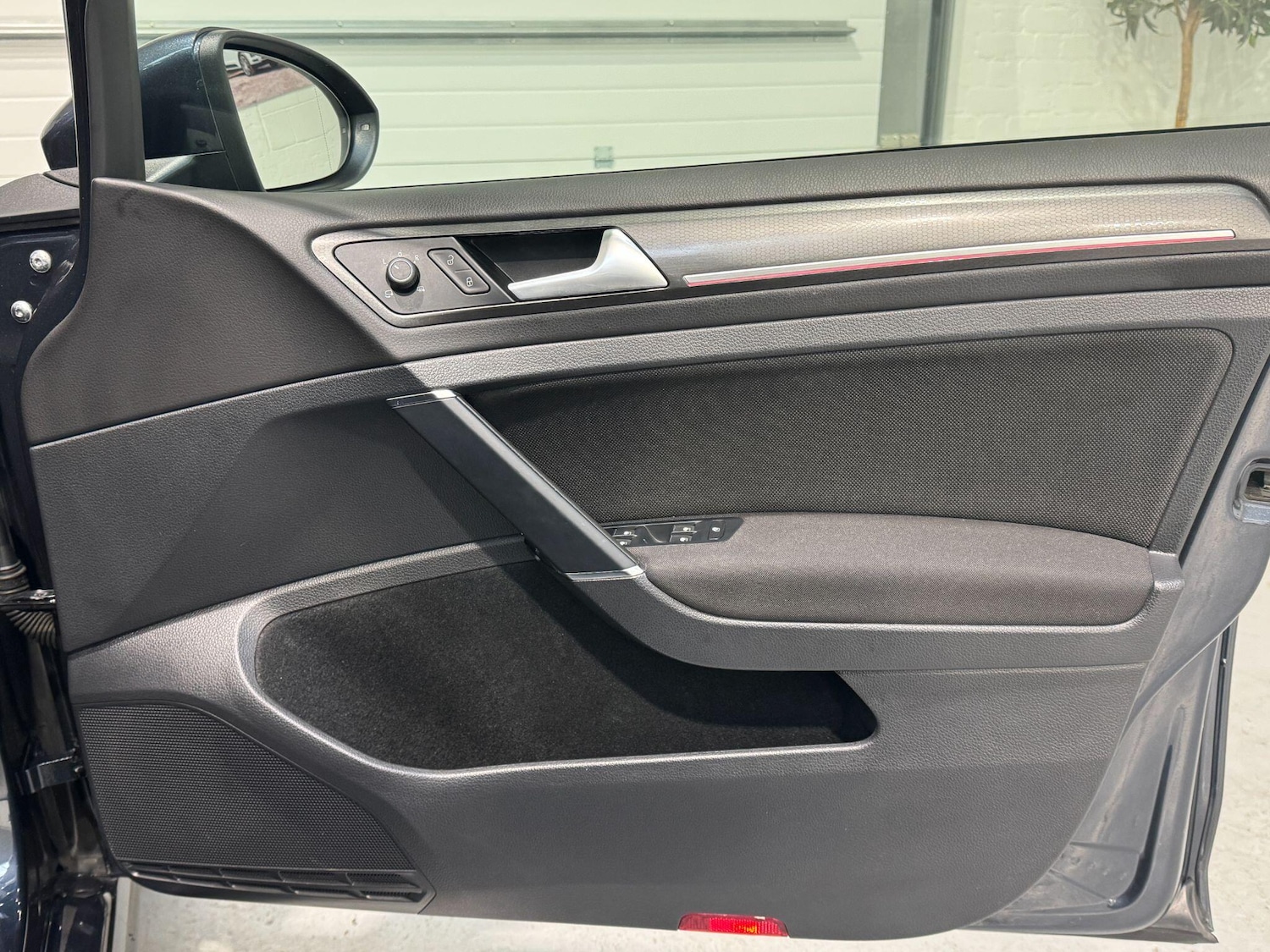 Used Volkswagen Golf 2017 for sale - 76388282: Photo 33