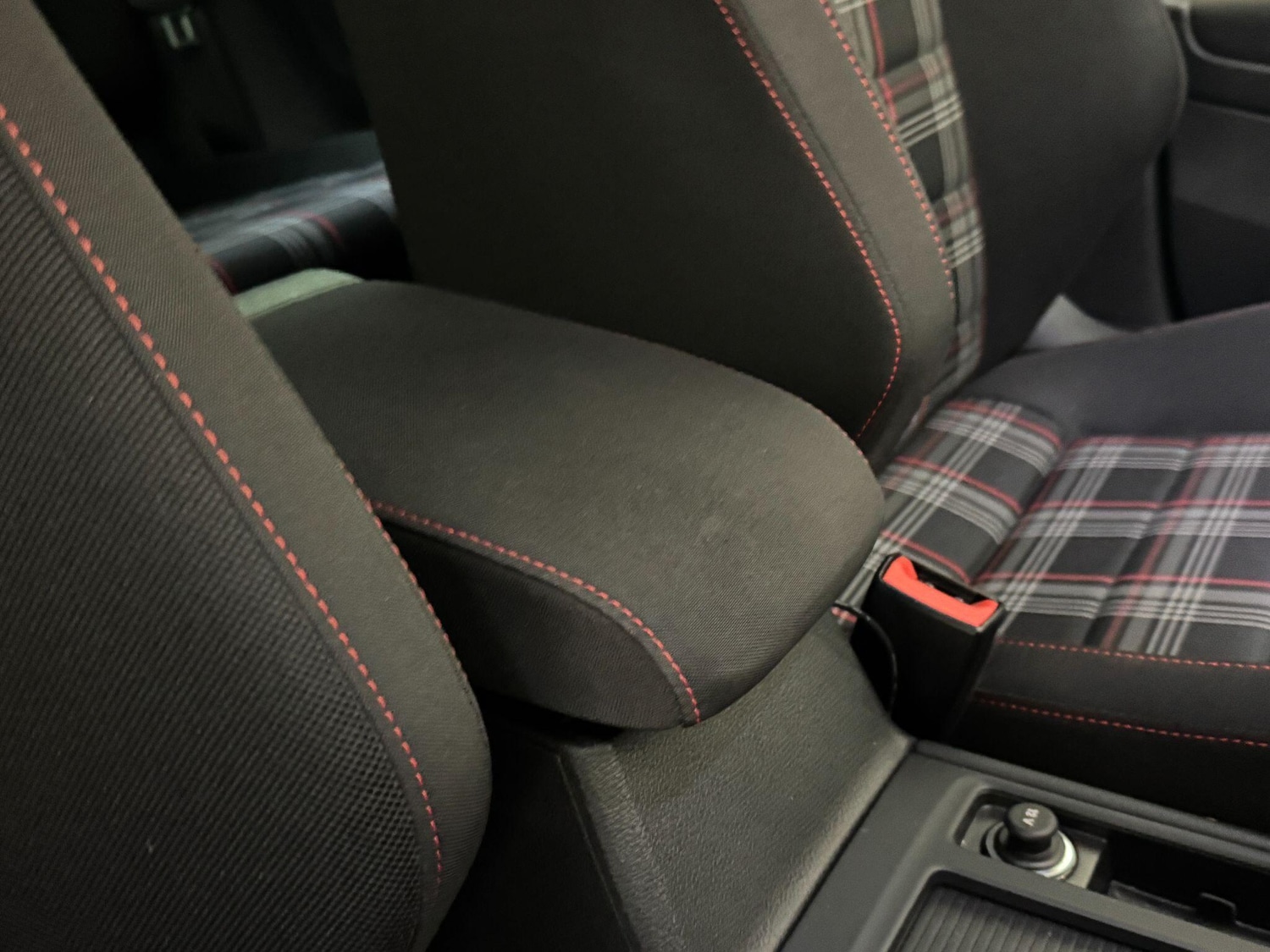 Used Volkswagen Golf 2017 for sale - 76388282: Photo 44