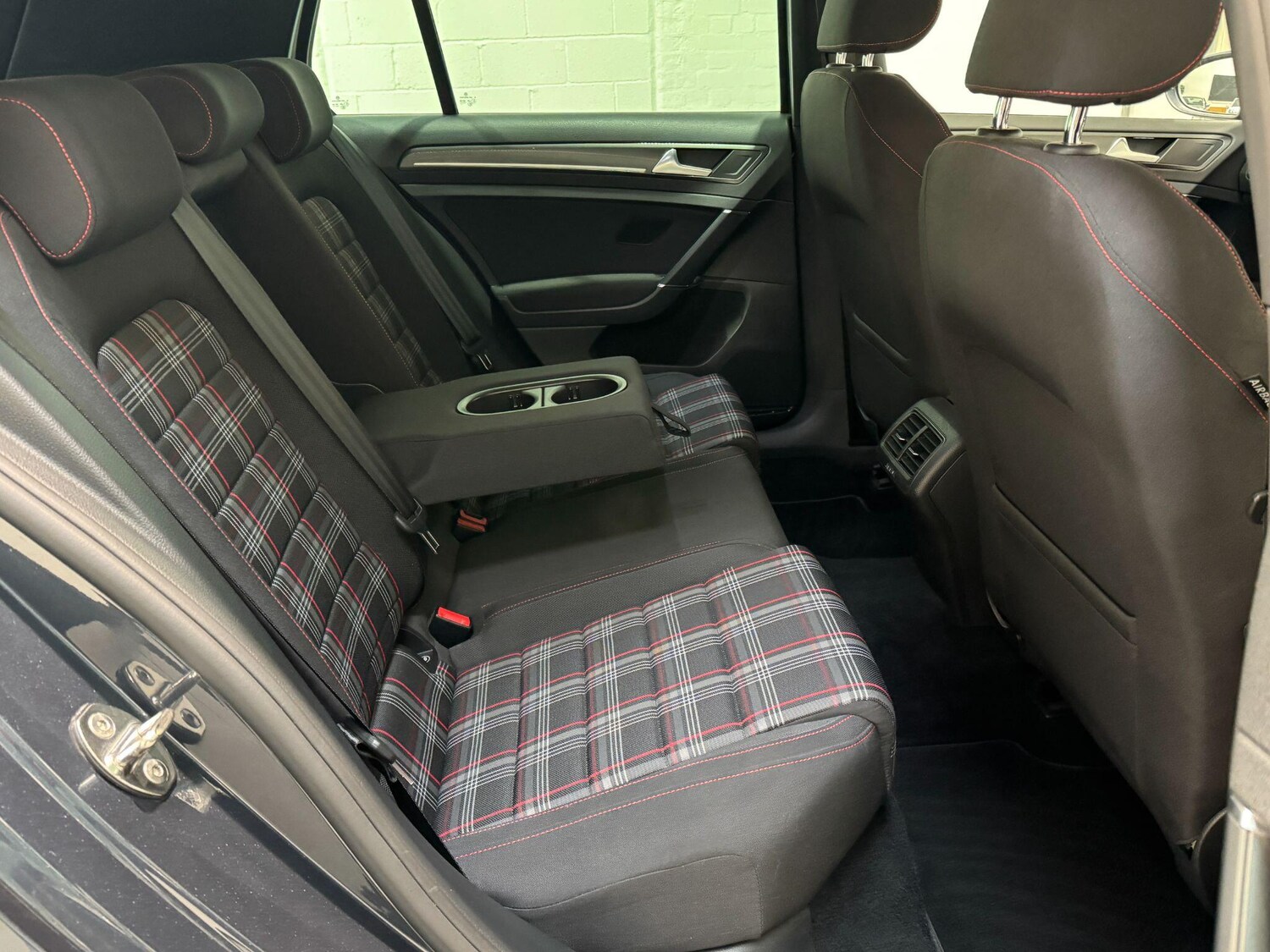 Used Volkswagen Golf 2017 for sale - 76388282: Photo 45