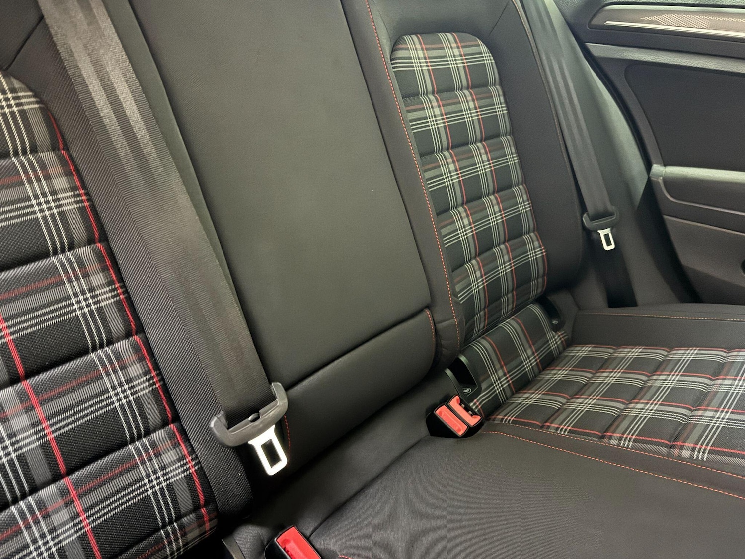 Used Volkswagen Golf 2017 for sale - 76388282: Photo 47