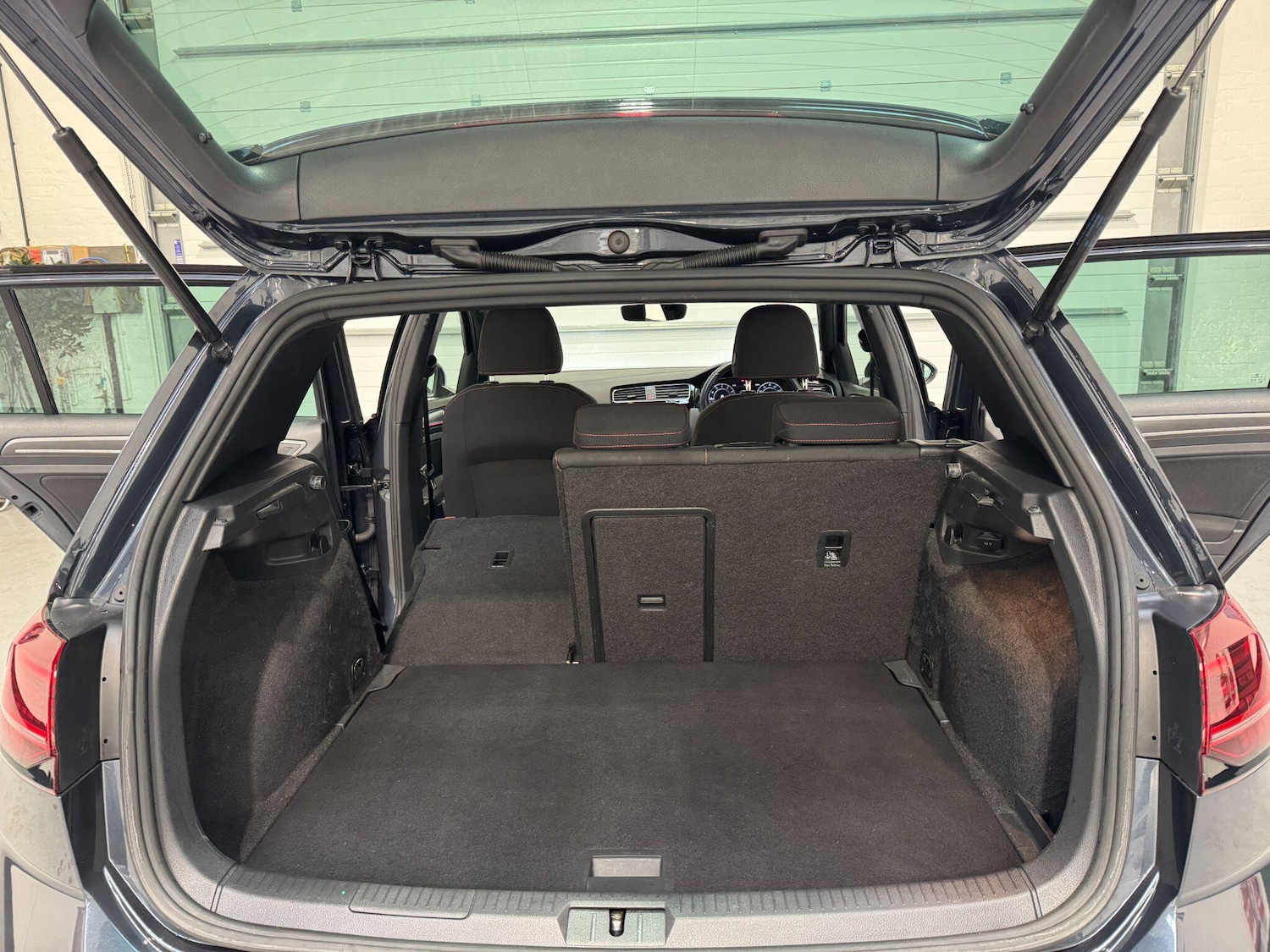 Used Volkswagen Golf 2017 for sale - 76388282: Photo 72