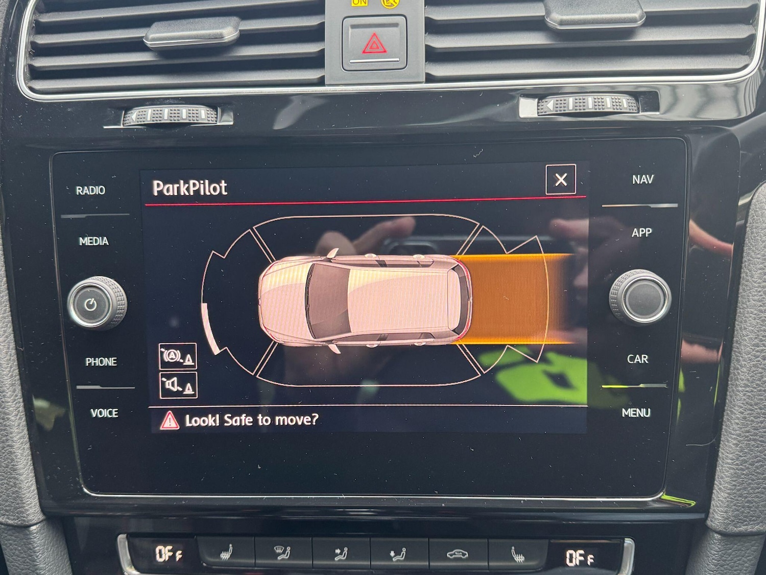 Used Volkswagen Golf 2017 for sale - 76388282: Photo 87