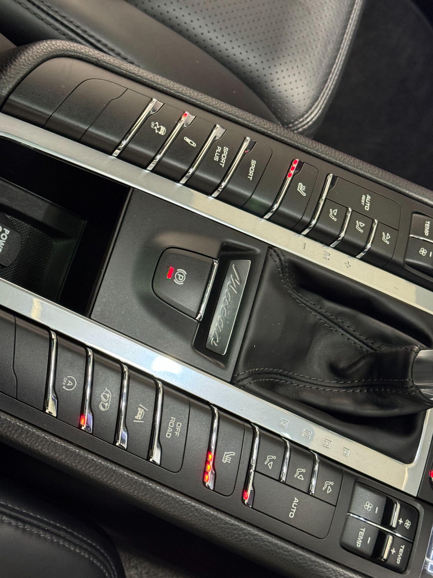 Used Porsche Macan for sale - 76824885: Photo 43