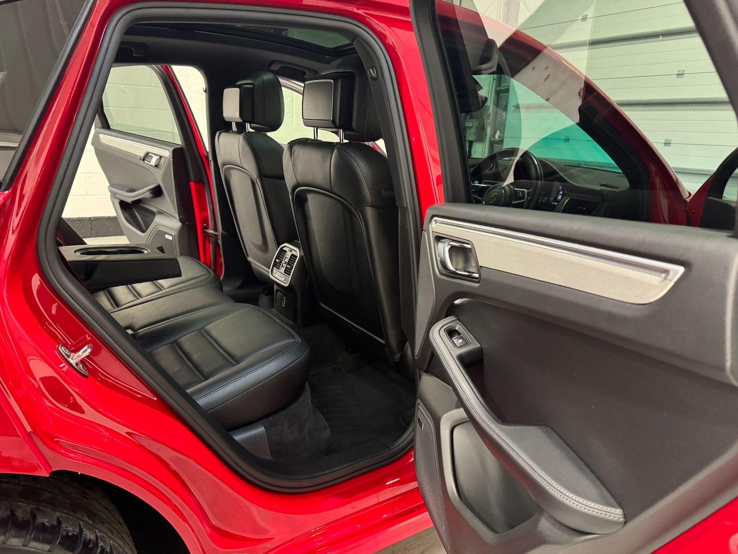 Used Porsche Macan for sale - 76824885: Photo 51