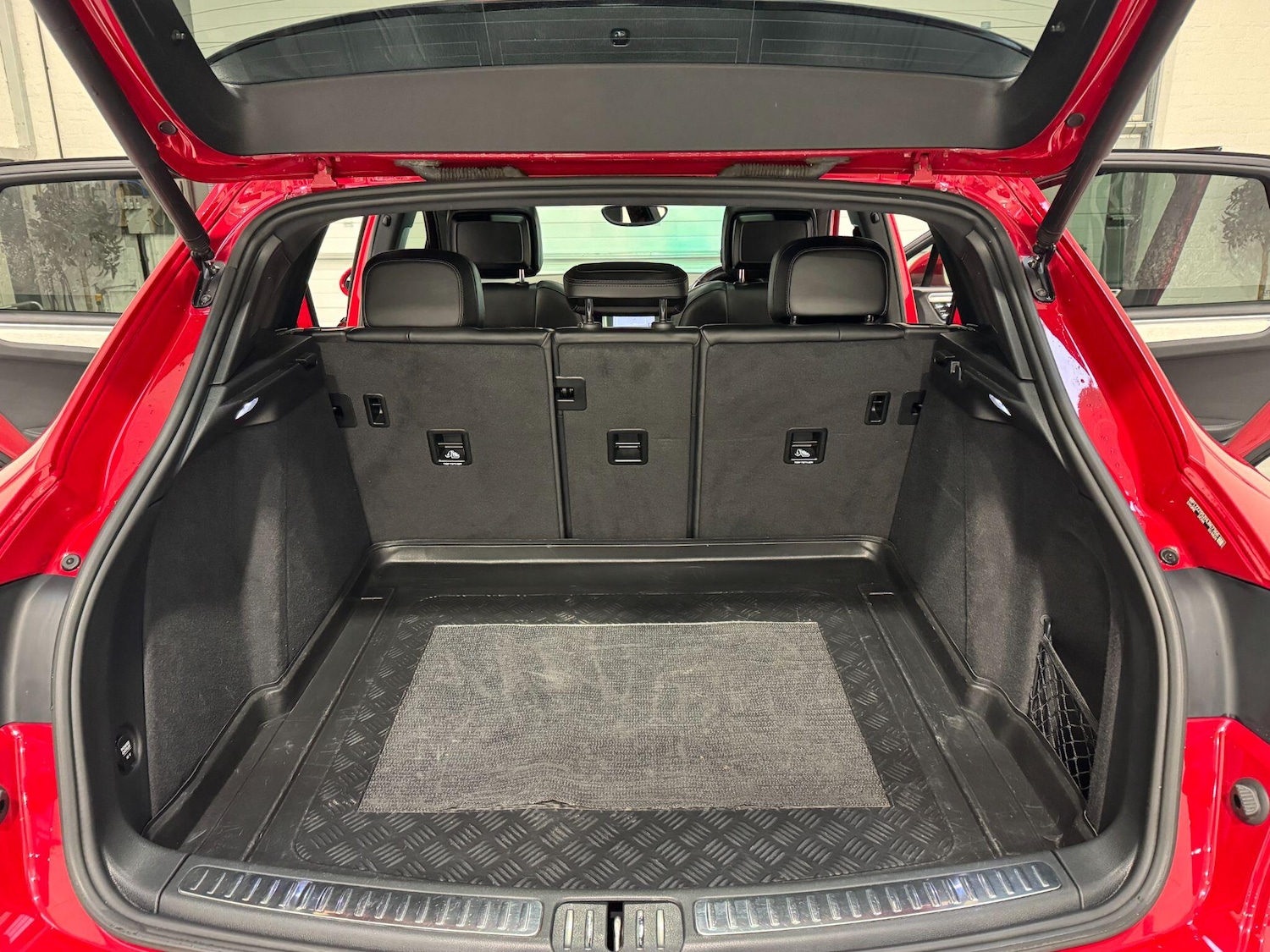 Used Porsche Macan for sale - 76824885: Photo 73