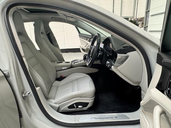 Used Porsche Panamera for sale - 75609142: Photo 16