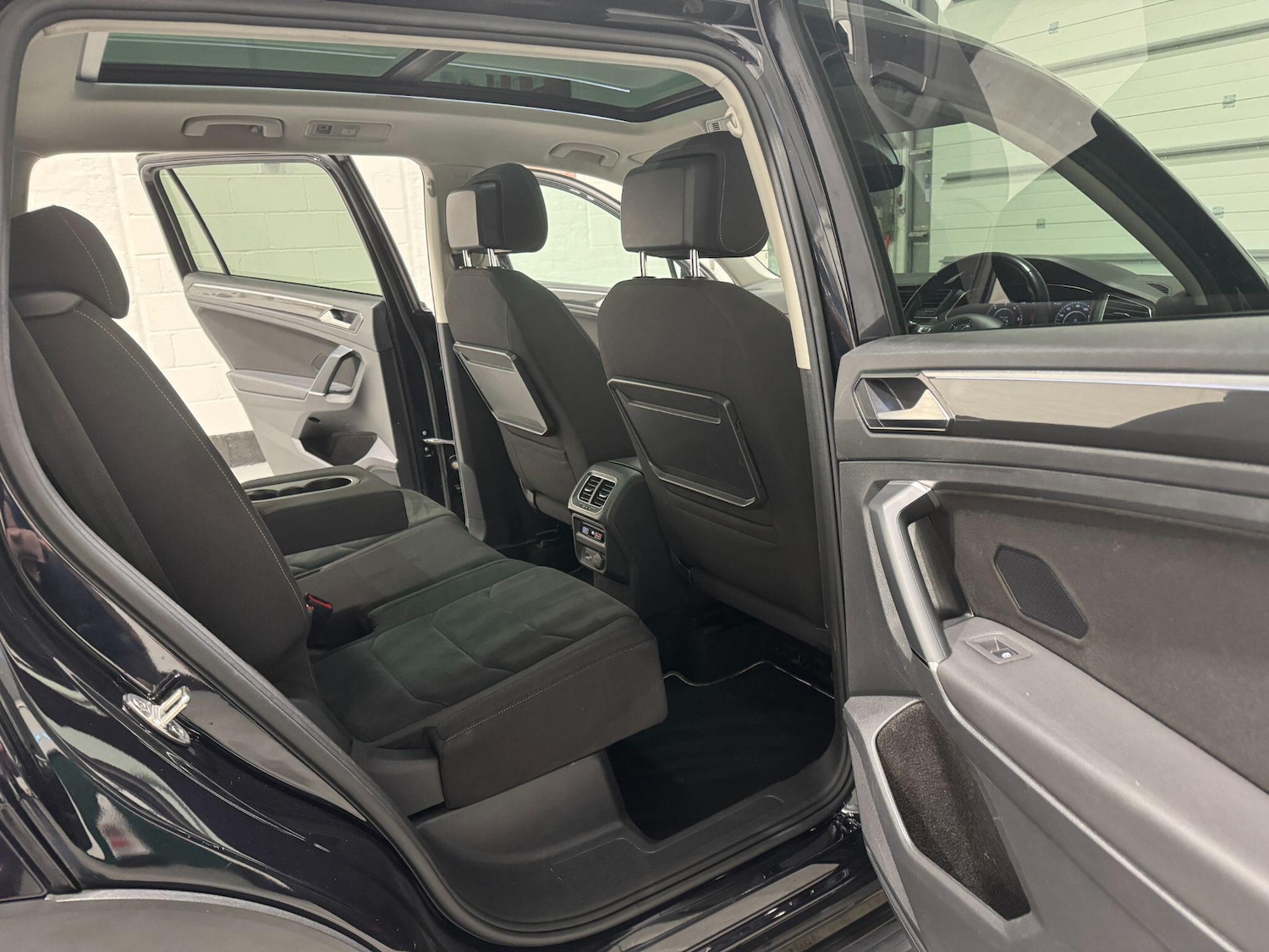 Used Volkswagen Tiguan Allspace 2018 for sale - 77155350: Photo 41