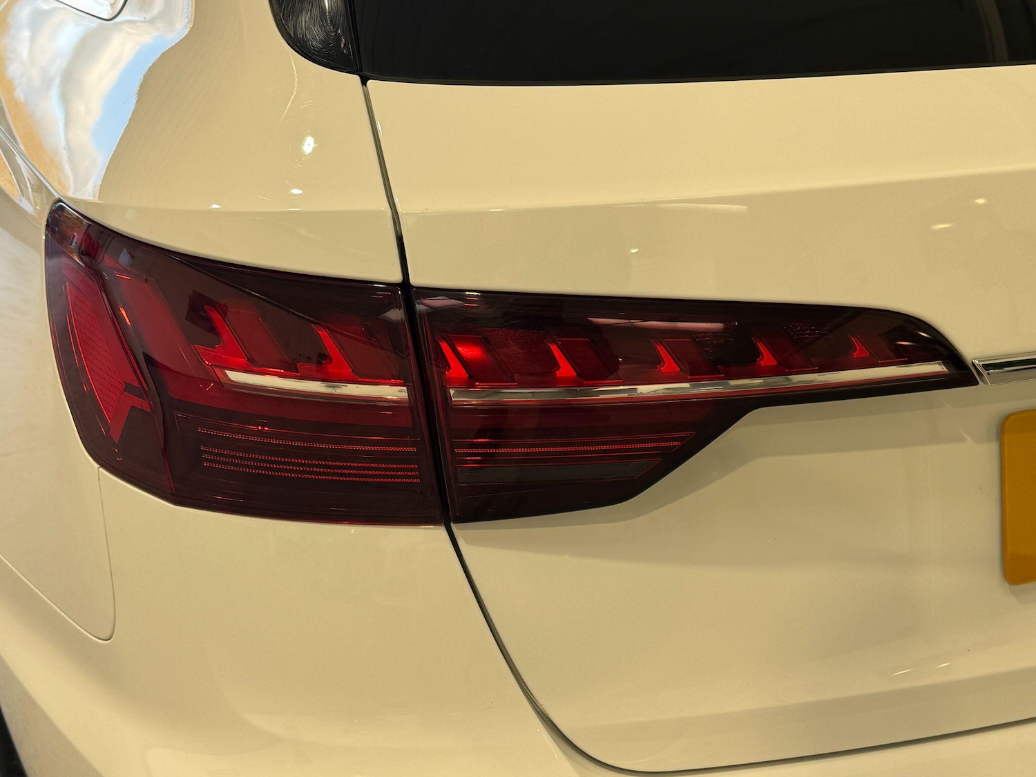 Used Audi A4 Avant for sale - 77267236: Photo 42