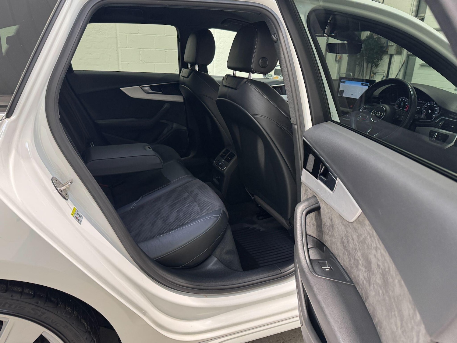 Used Audi A4 Avant for sale - 77267236: Photo 62
